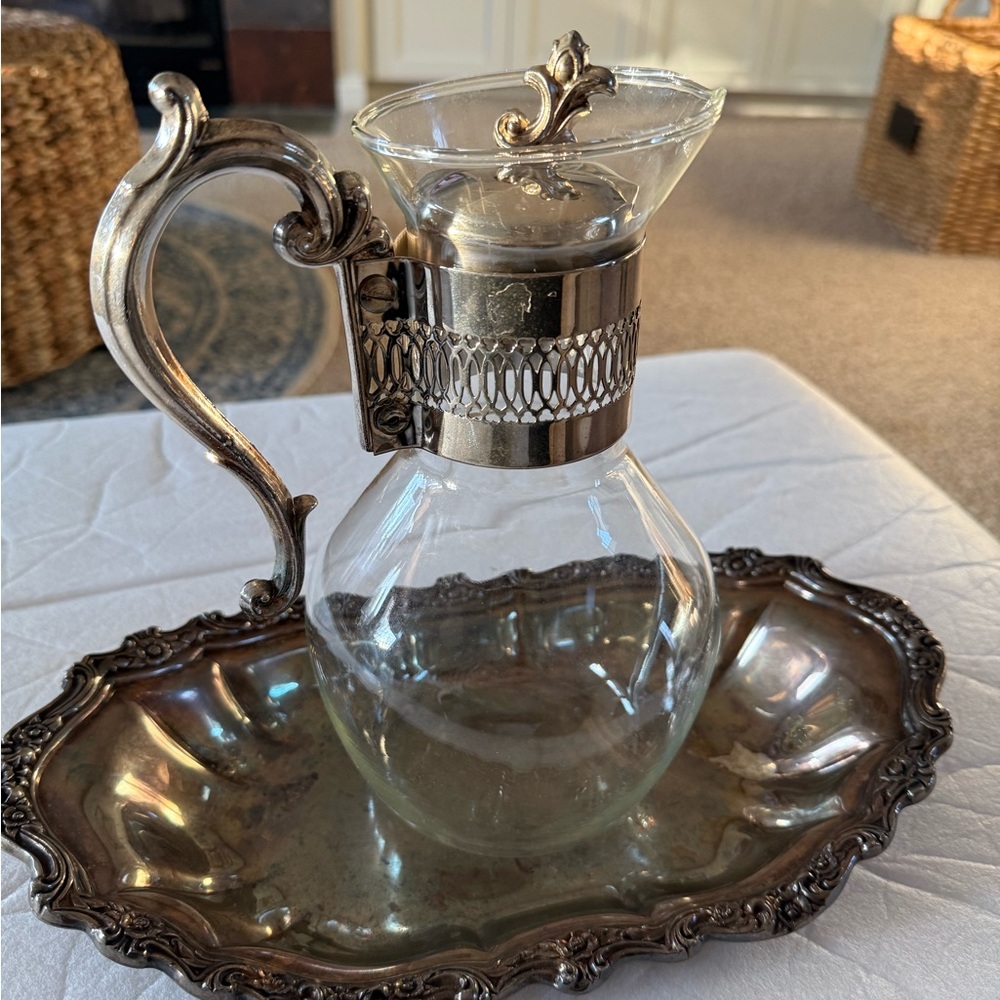 Vtg Corning Ware Glass
Coffee Tea Carafe Pitcher Silver Plated Pot with Lid